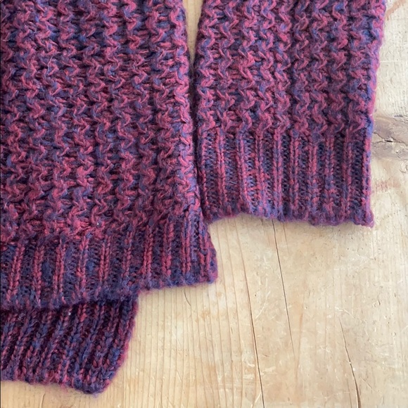 Sweater - Picture 3 of 4